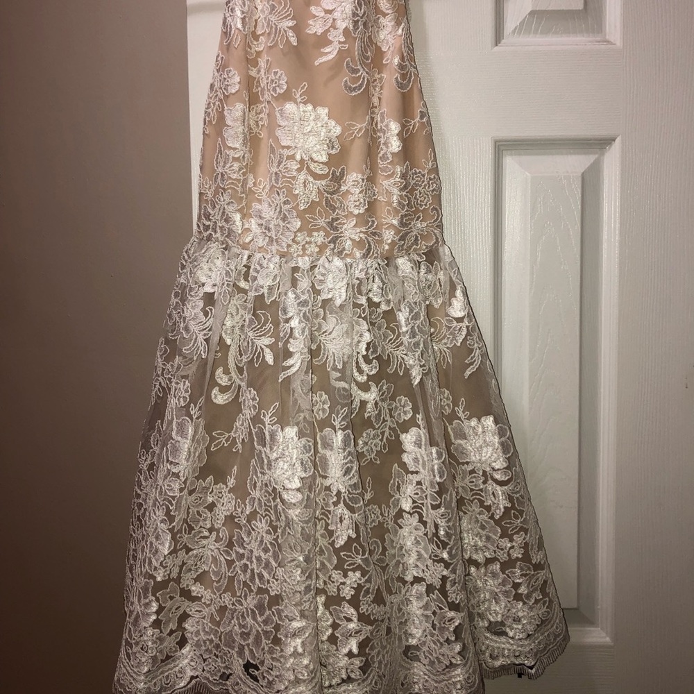 Alice and Olivia Ladonna lace bridal shower dress